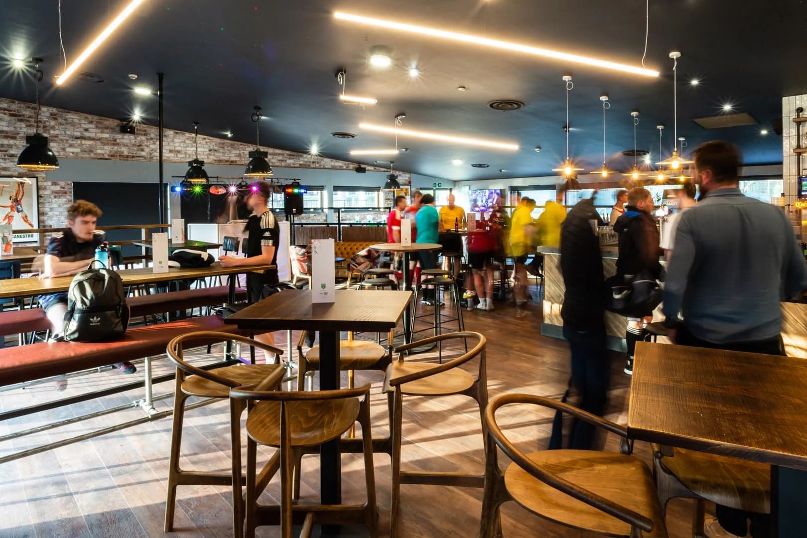 Le Bar a Vin - image 5