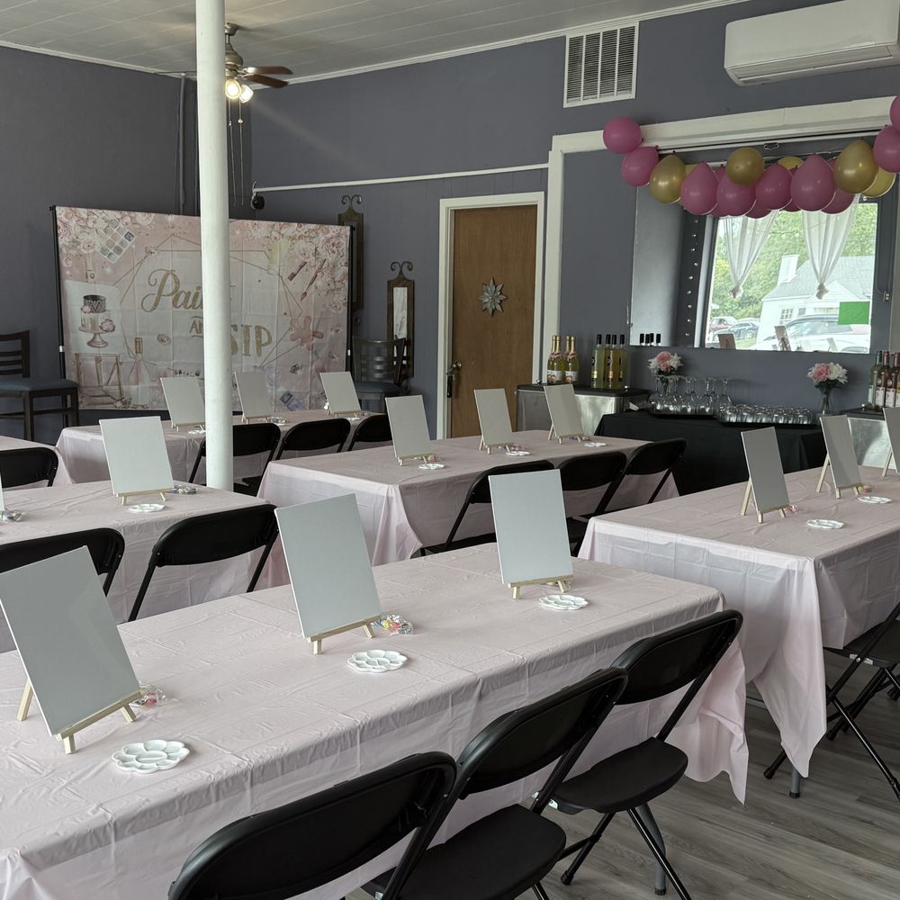 KKS Cafe Bar Grill - image 4