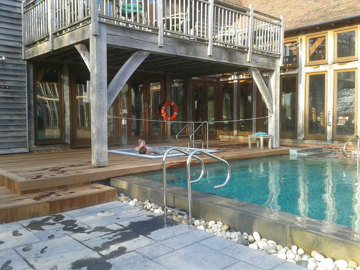 Bailiffscourt Hotel & Spa - image 2