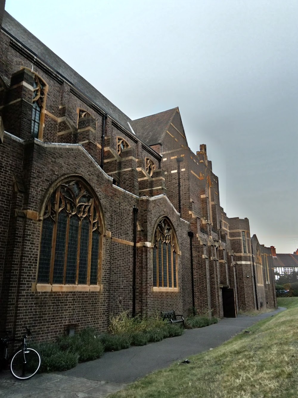 St Barnabas Church - image 7