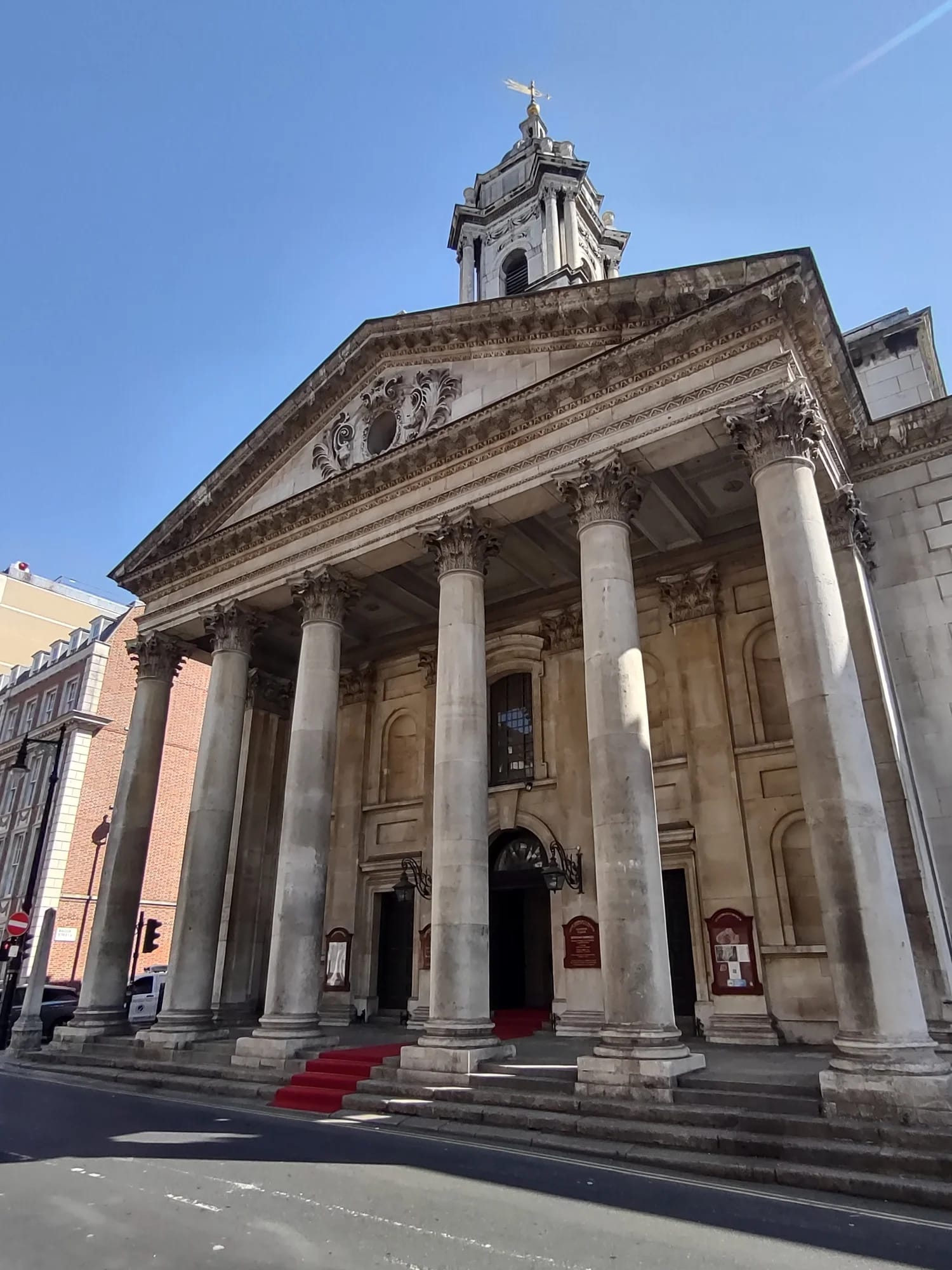 St George's Hanover Square - image 3