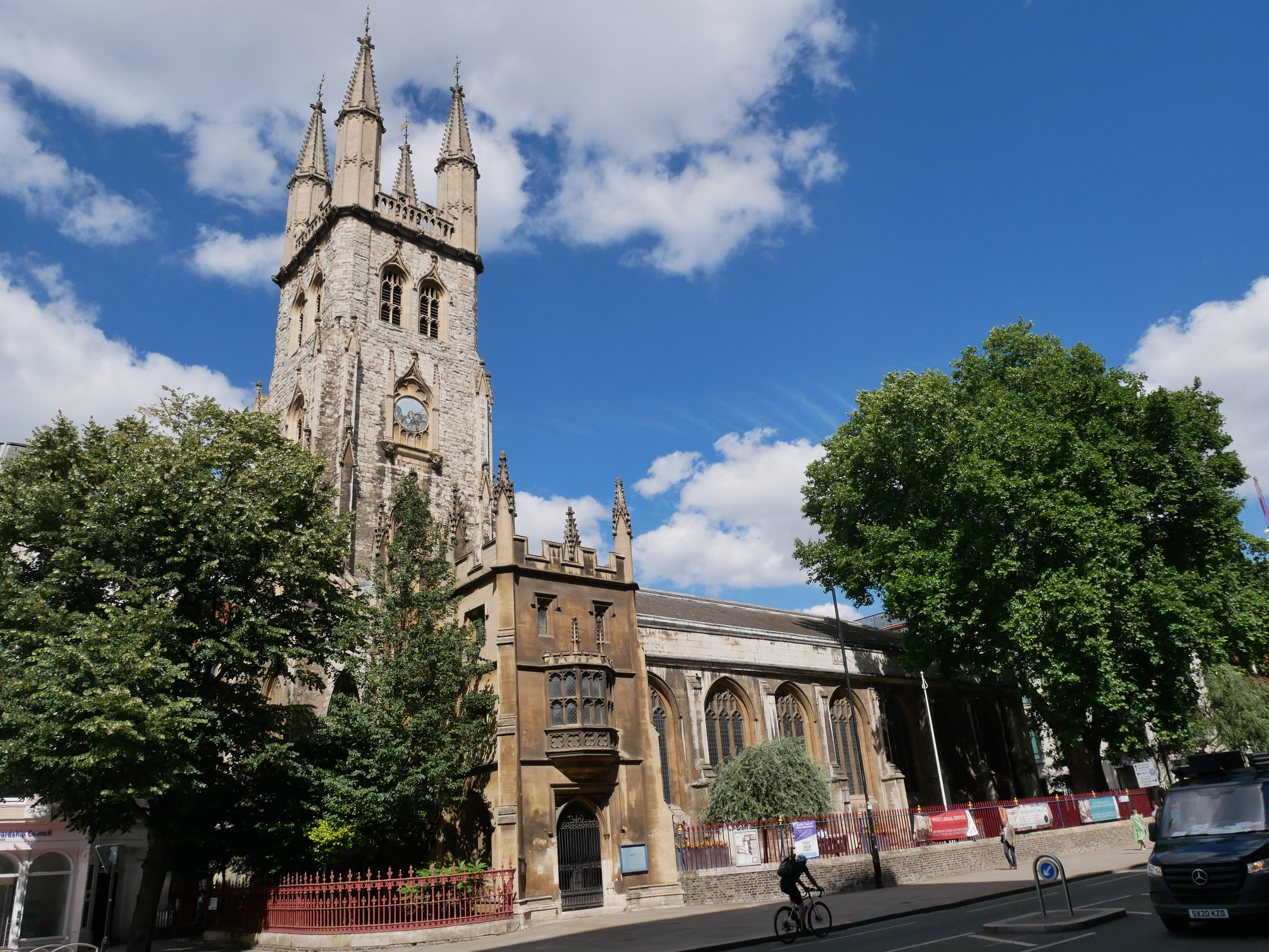 Holy Sepulchre London - image 3