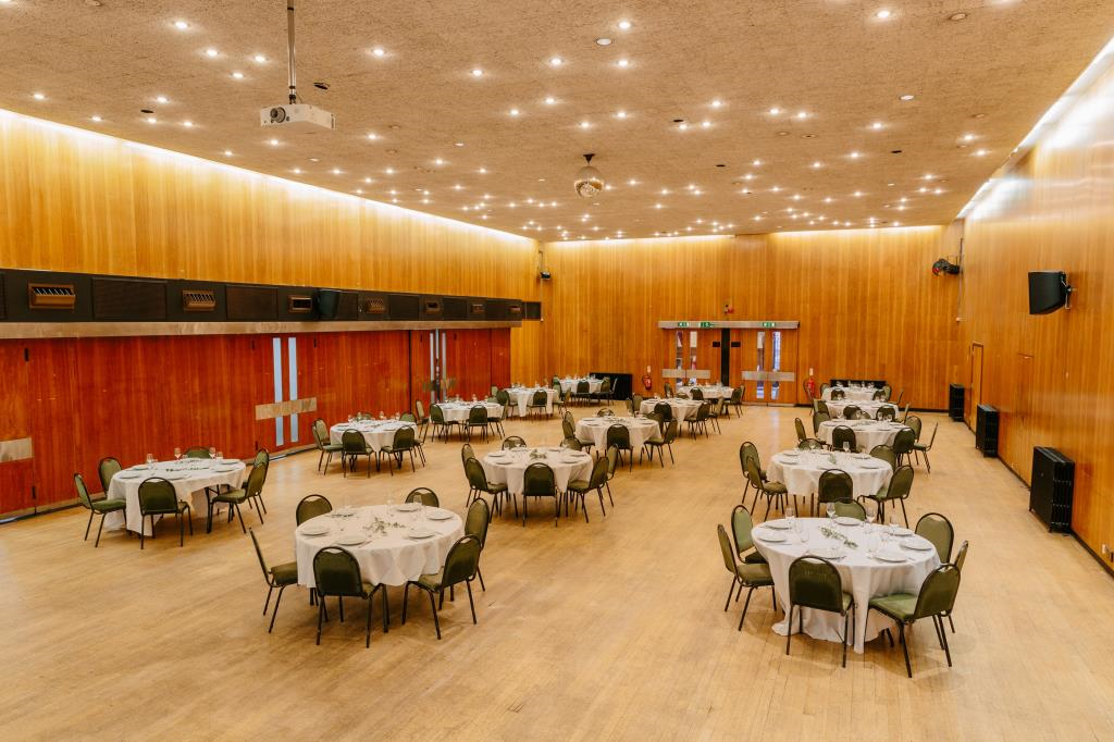 Wandsworth Civic Suite - image 9