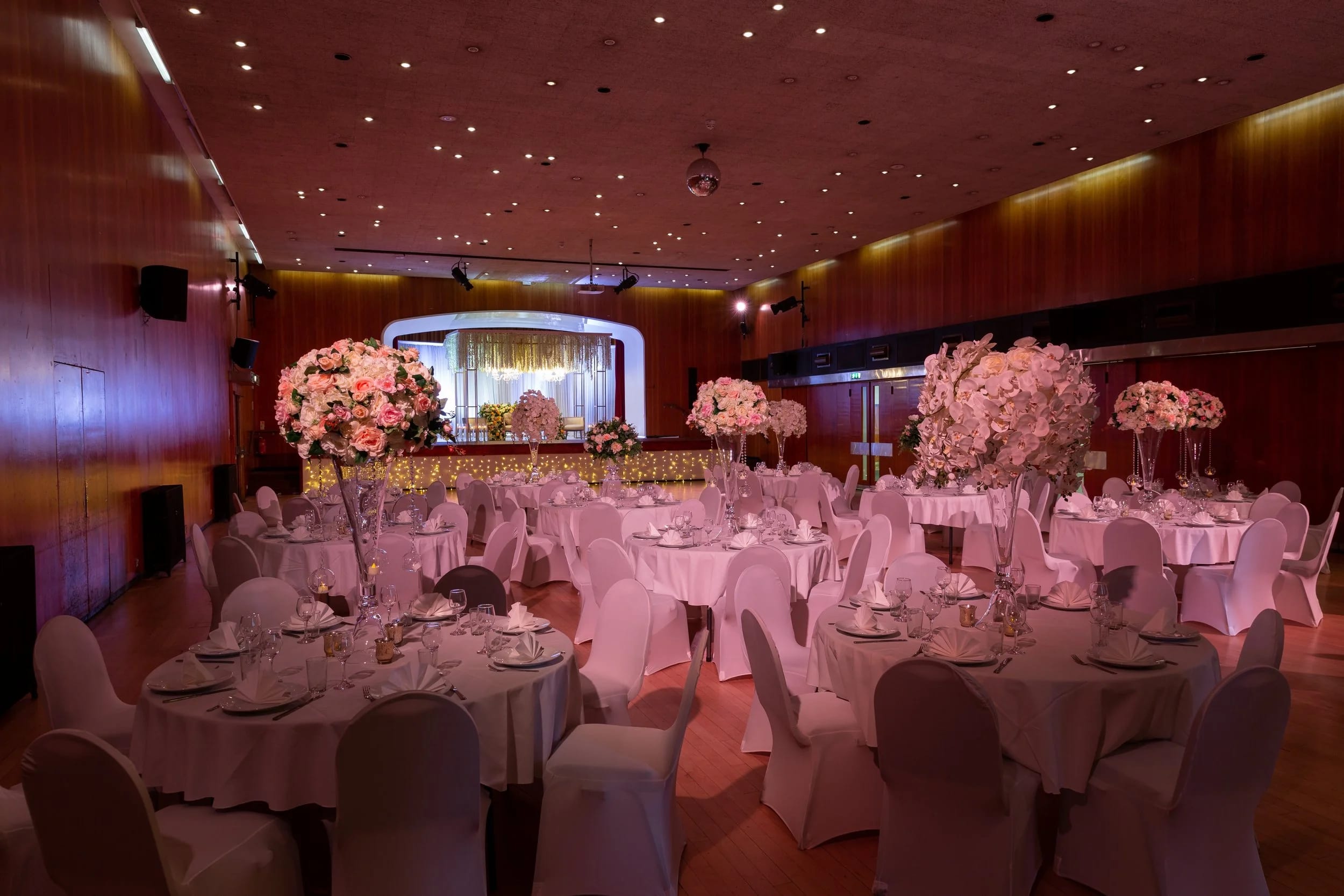 Wandsworth Civic Suite - image 3