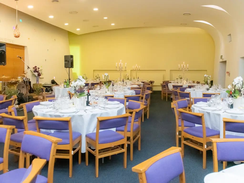 Sha'arei Tsedek North London Reform Synagogue - image 2