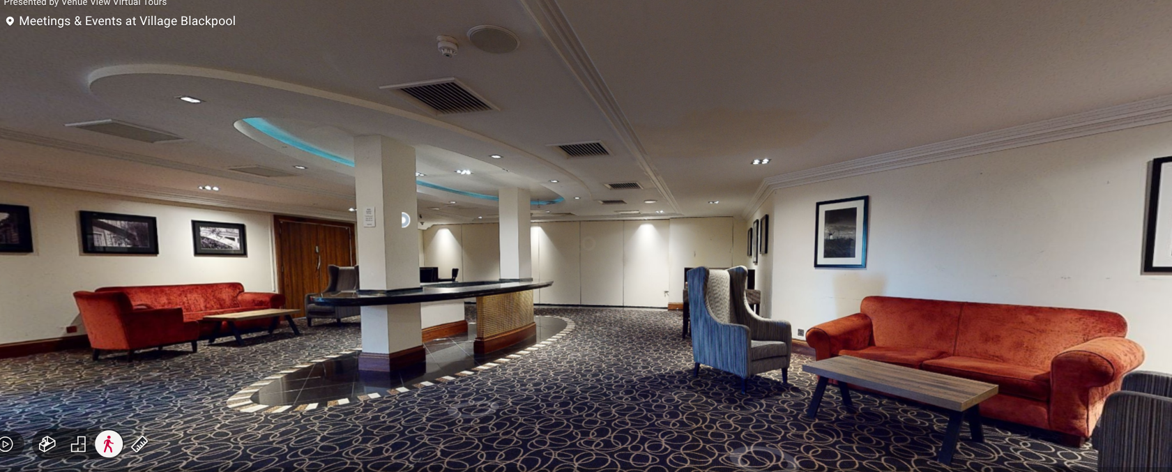Village Hotel Blackpool - image 1