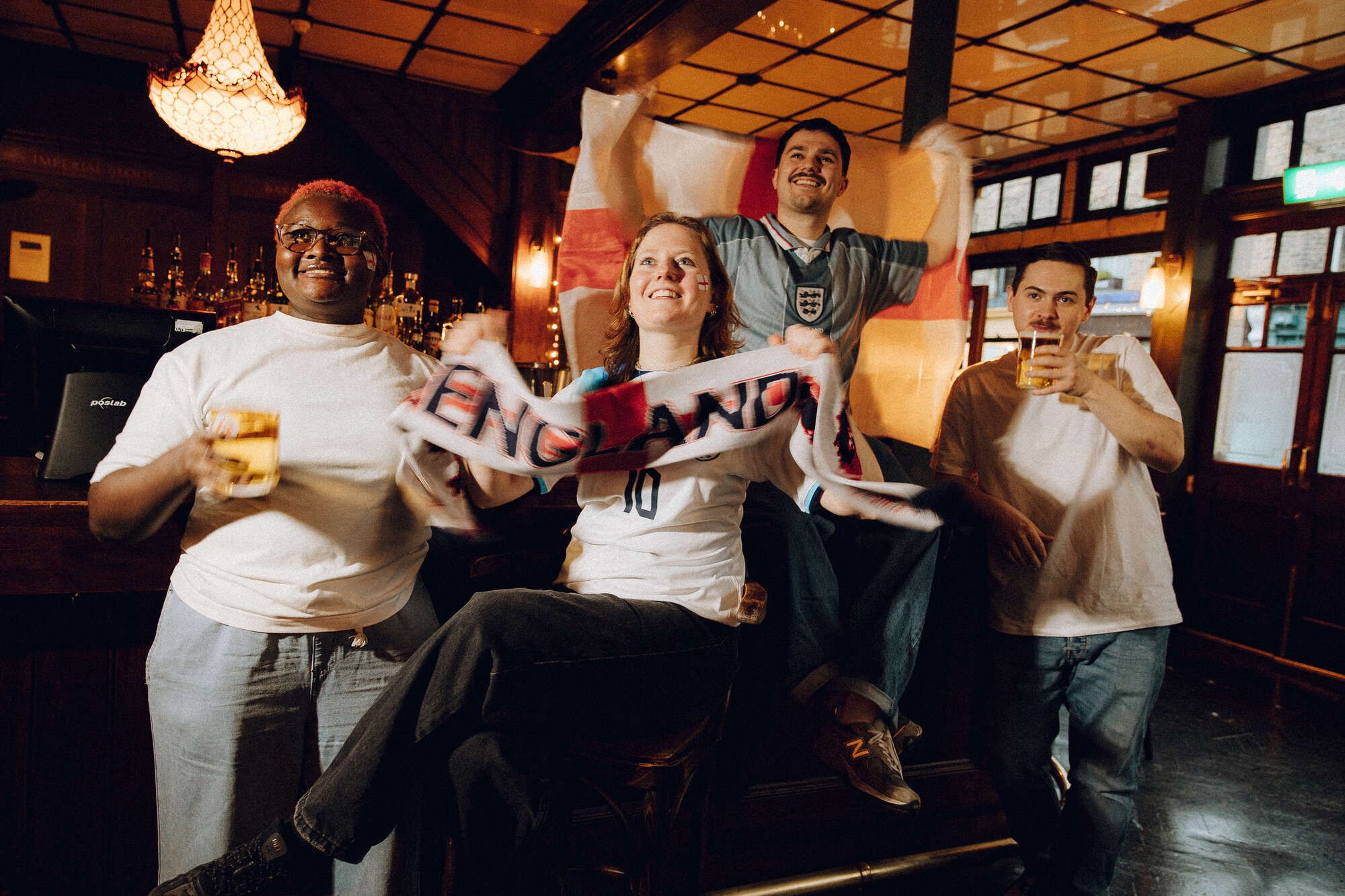 Mug House - image 5