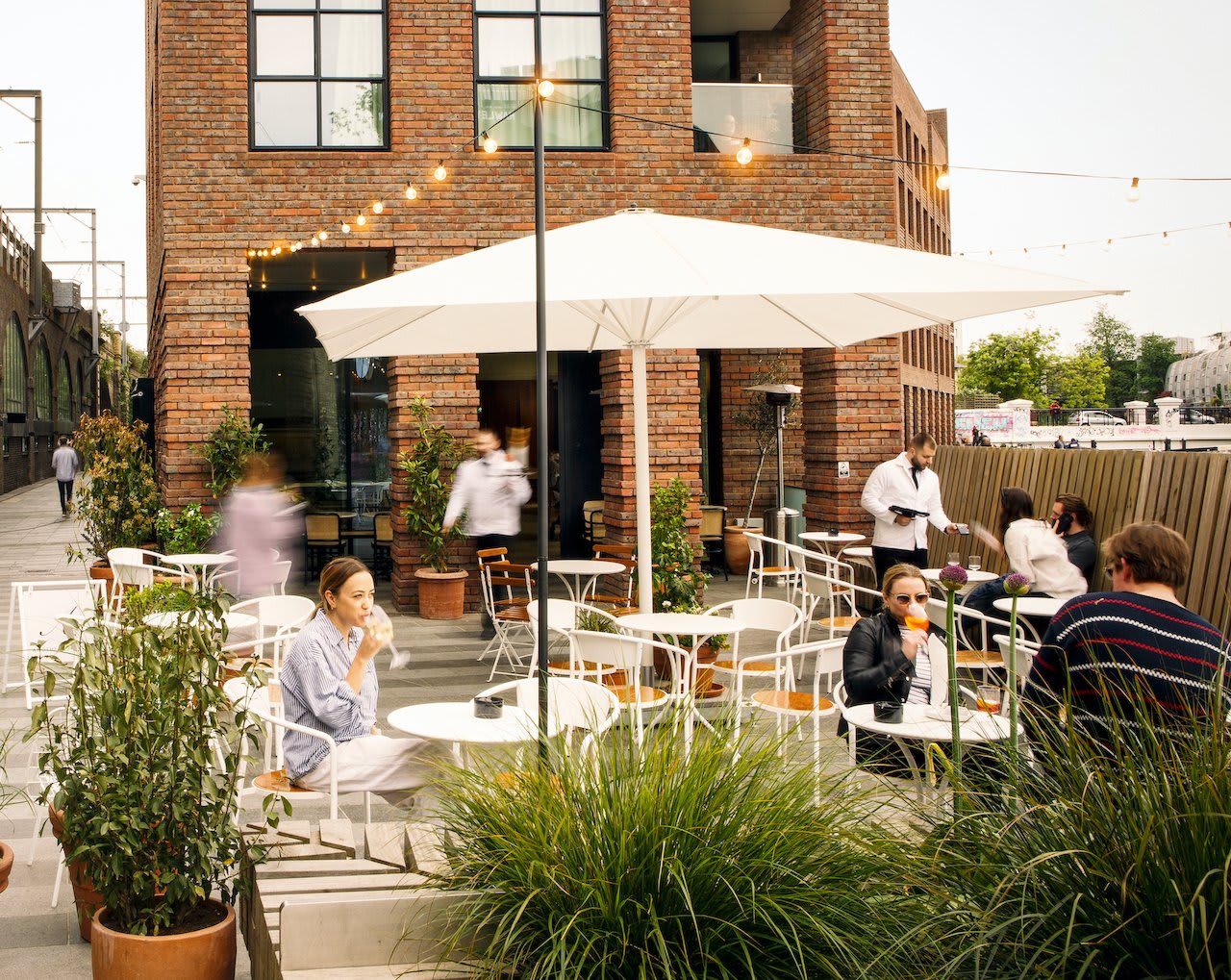 Hawley Wharf Bar + Kitchen - image 3