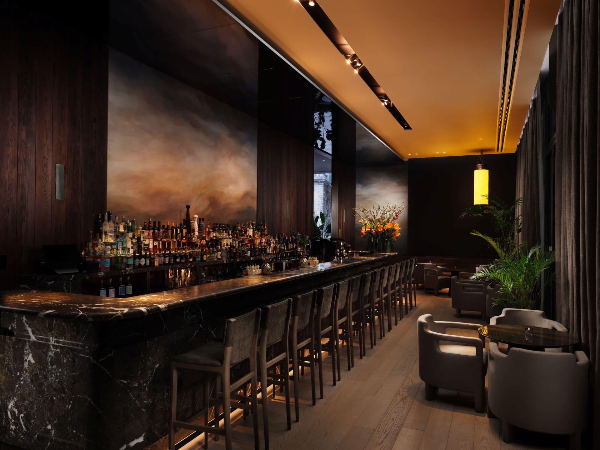 Ginger Lily Bar at Pan Pacific London: Luxury lounge for VIP receptions and networking events.