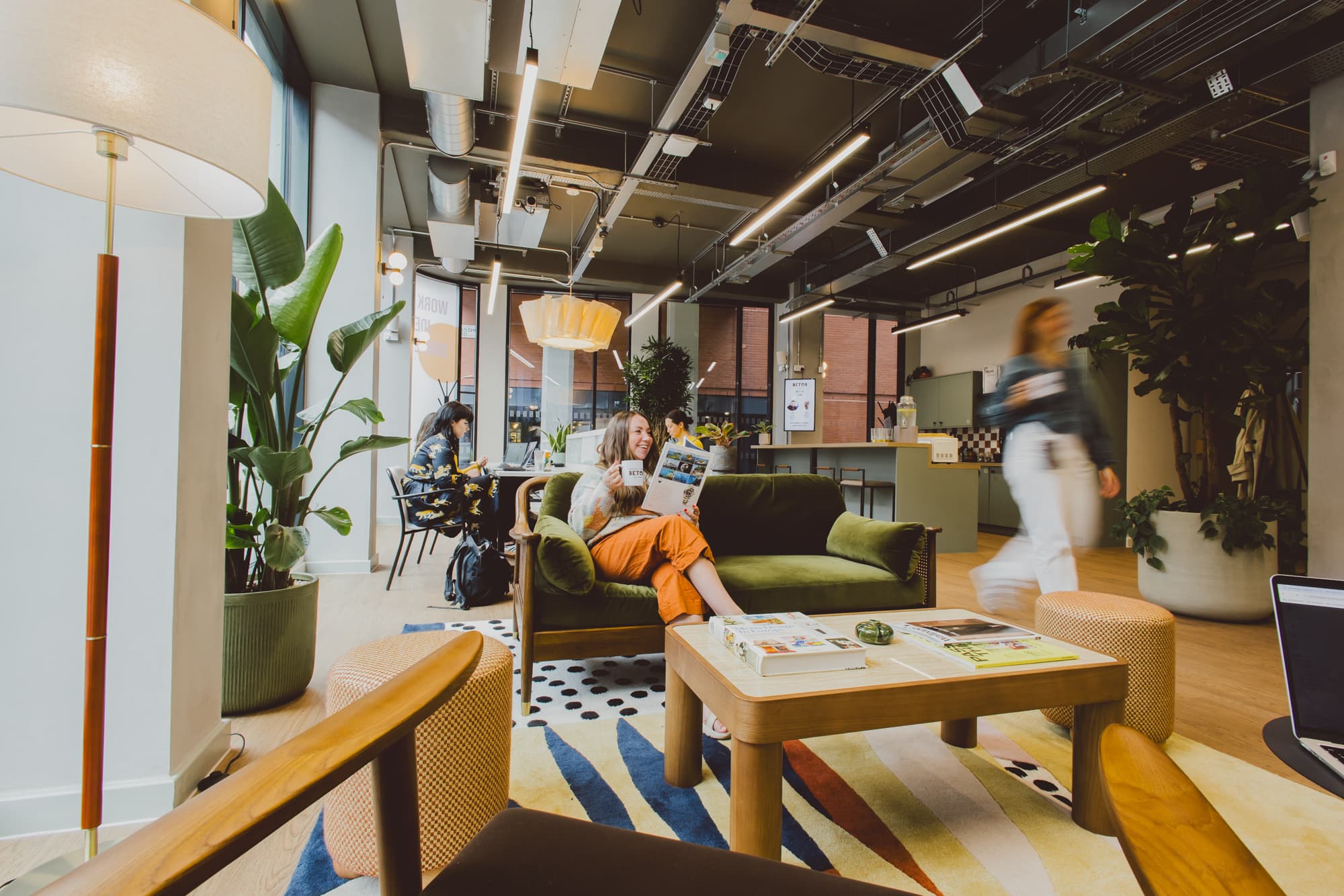Modern Barbican Centre co-working lounge for collaborative business meetings and quiet workspaces.