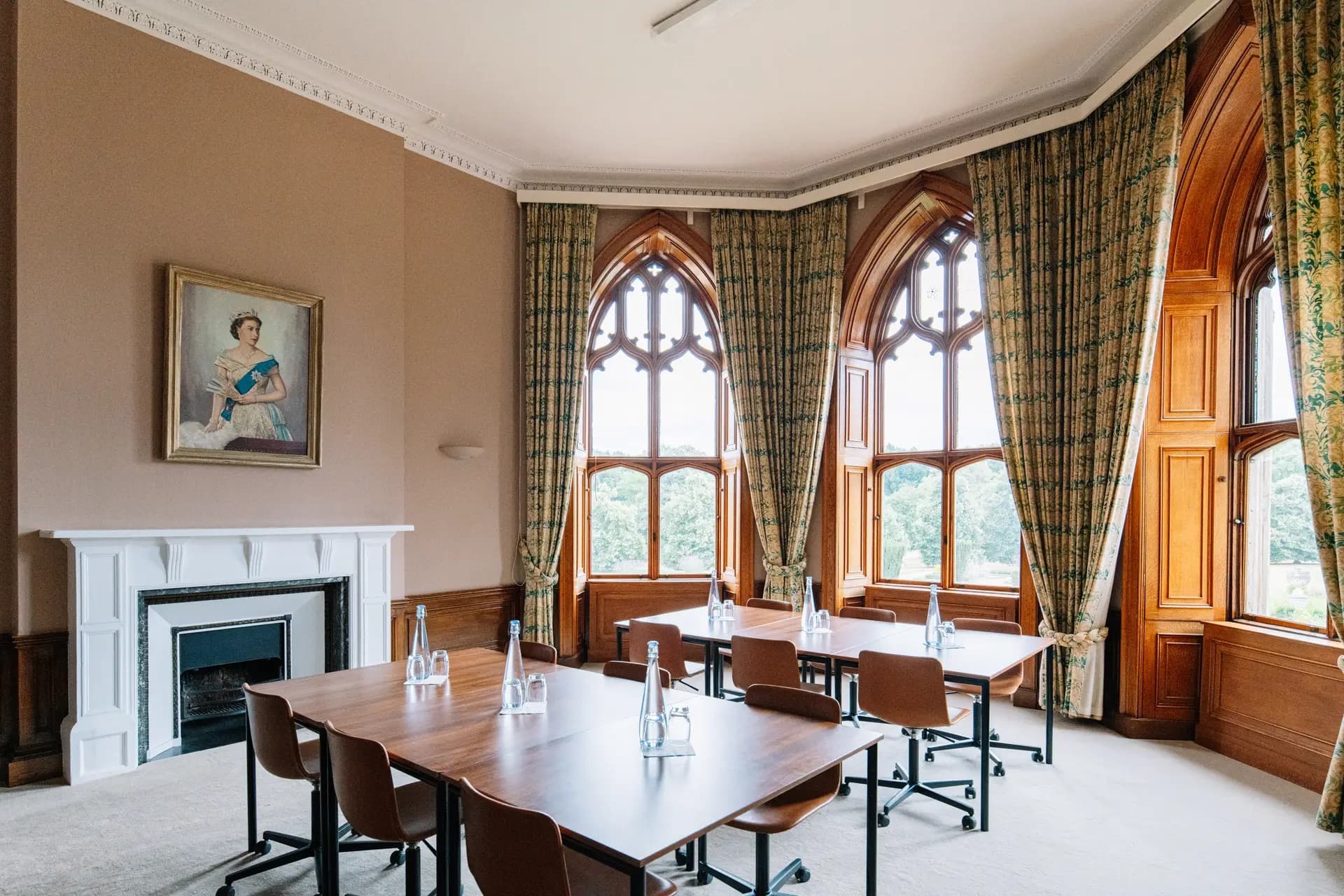 Windsor room at Ashridge House: elegant boardroom for executive meetings and corporate events.
