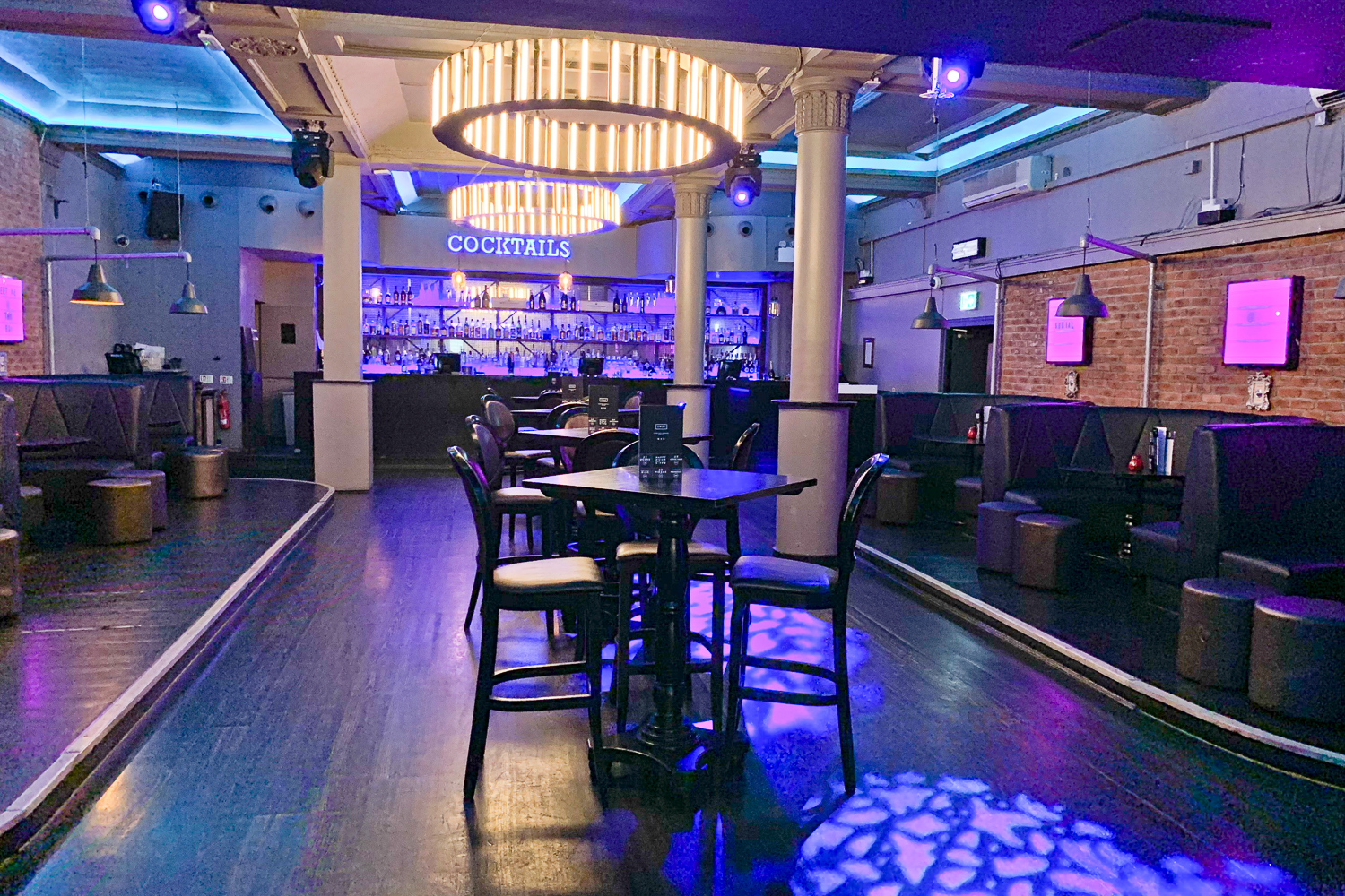 Whole Venue - krekpvz3lkj.jpg