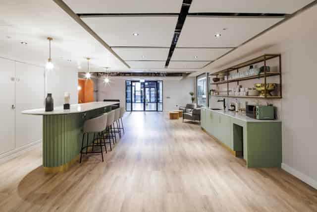 10X Lounge