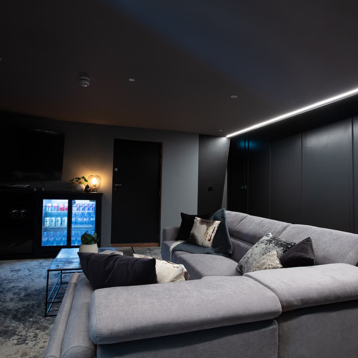 Qube Acton Studio A breakout space with sectional seating for VIP events and executive retreats.