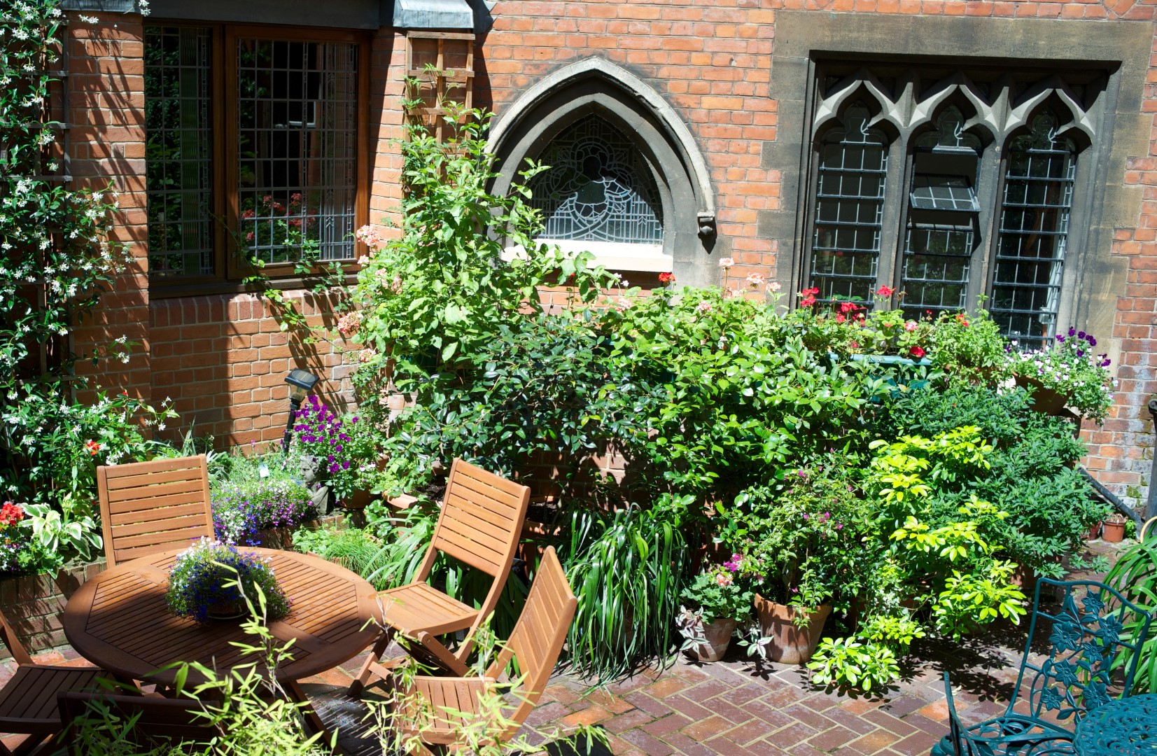 Charming outdoor Drawing Room at St Matthew's Conference Centre for intimate gatherings.