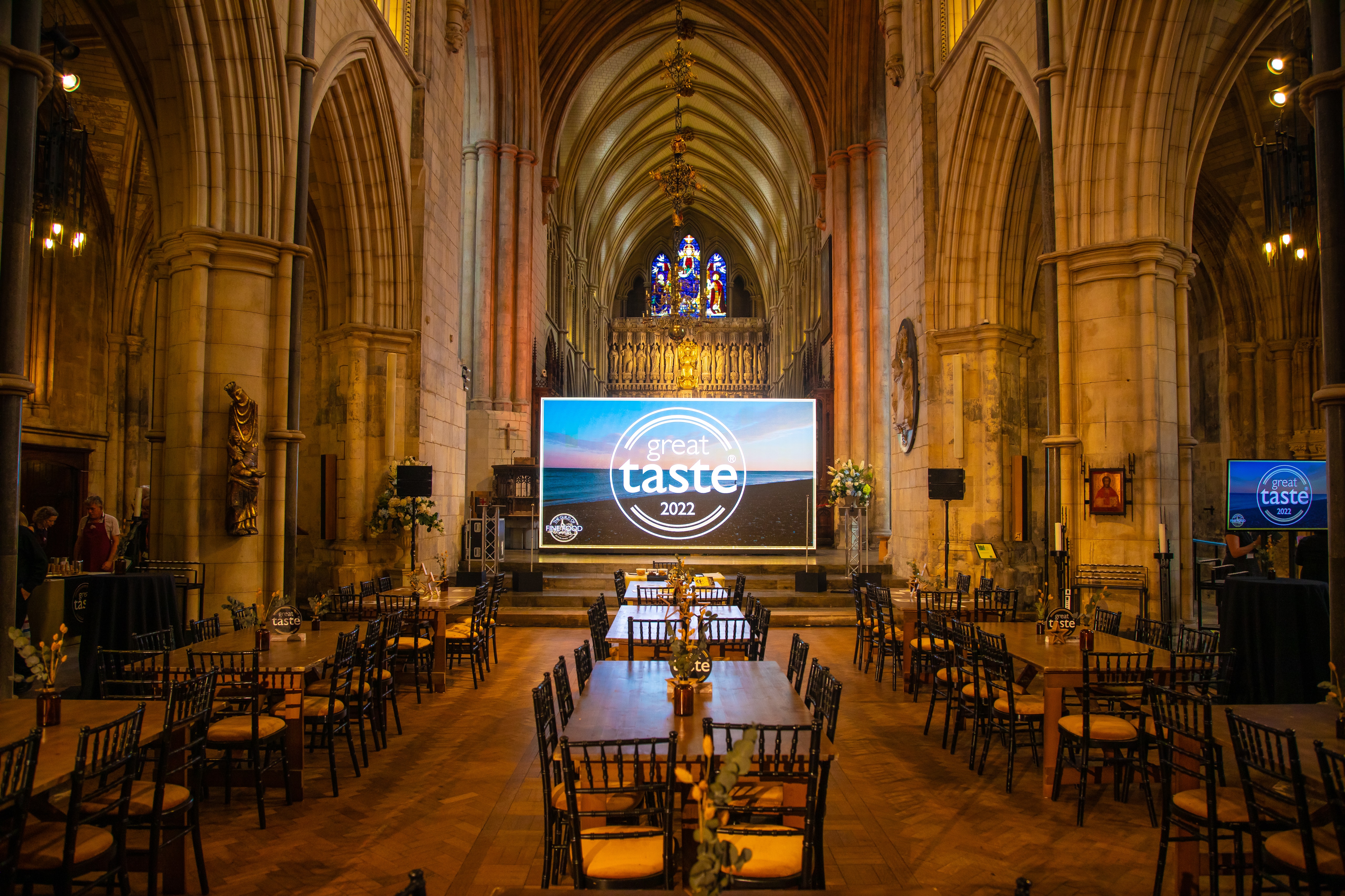 The Nave - 2jdxwgh5qpp.jpg