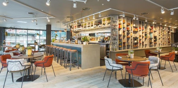 Whole Venue - mj12mkkw5tt.jpg