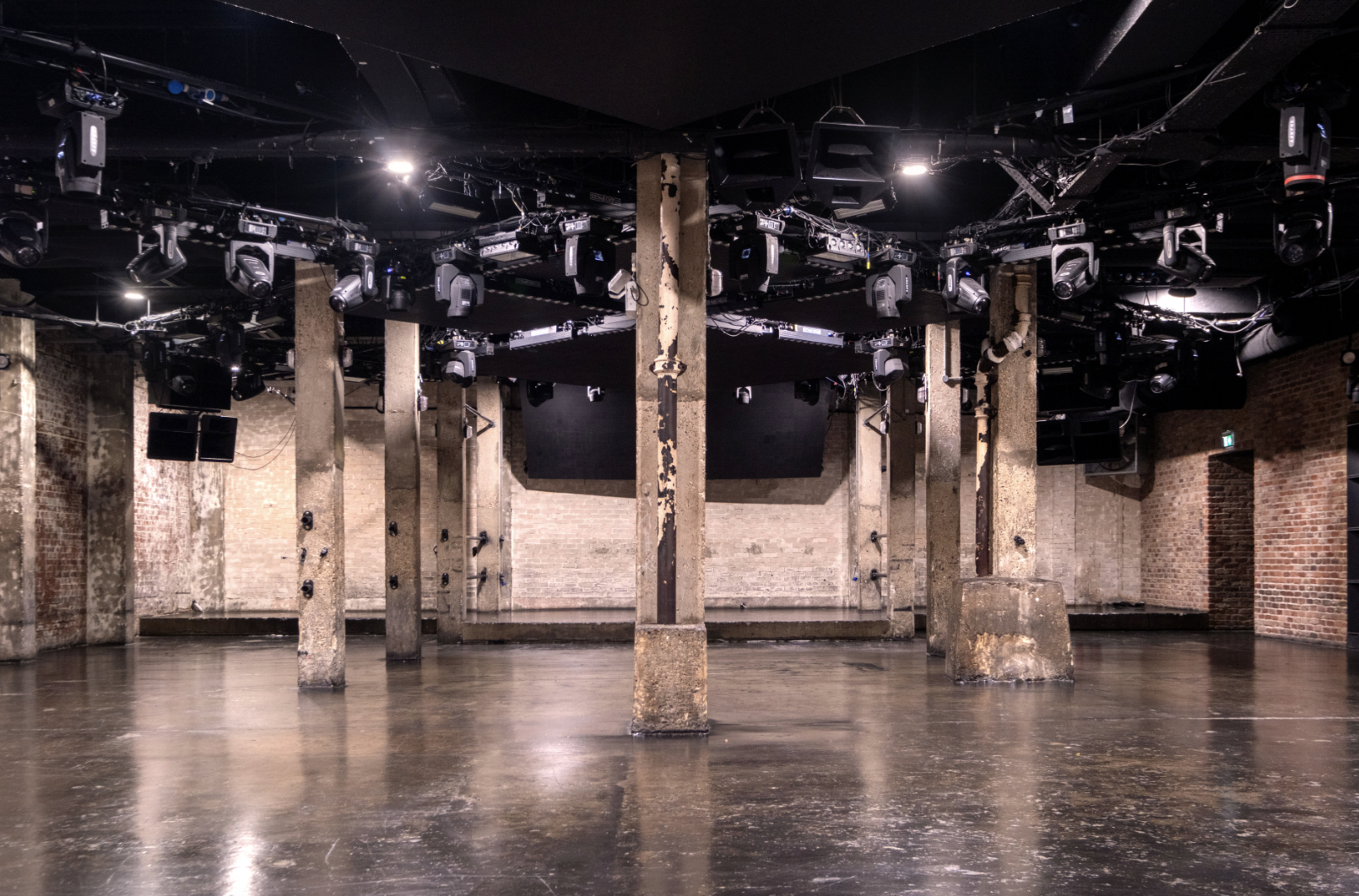 The Warehouse - pvnxw55iipo.png