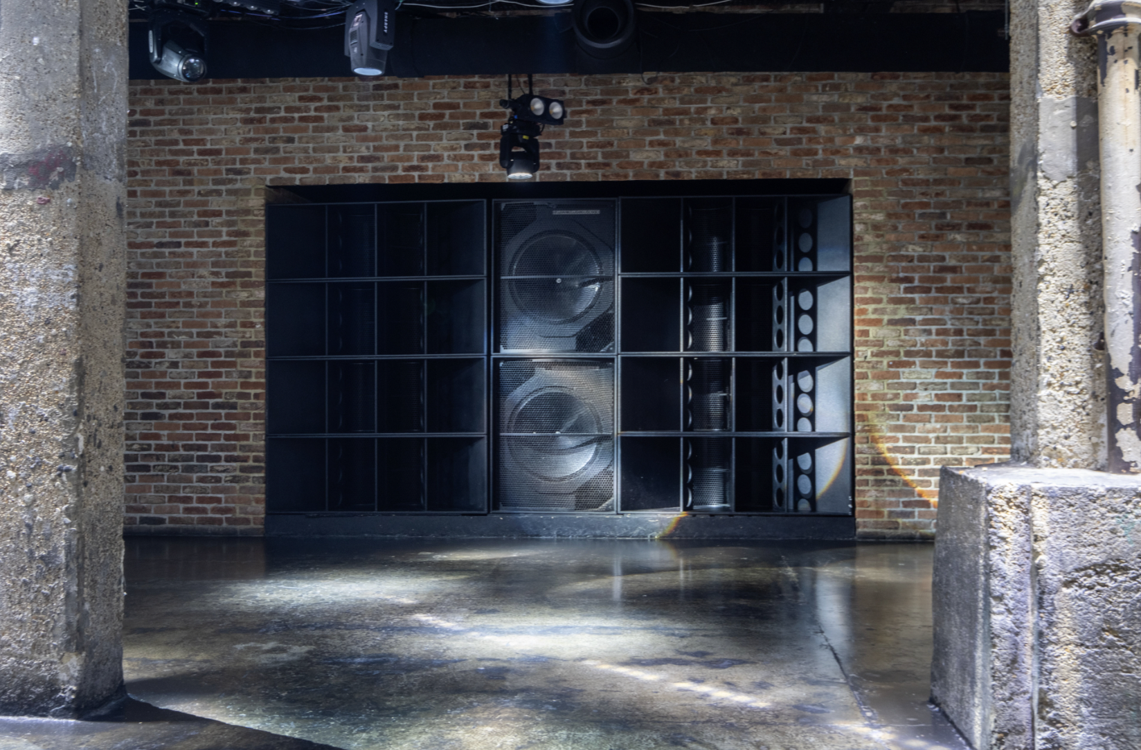 The Warehouse - 30n1tgekki2.png