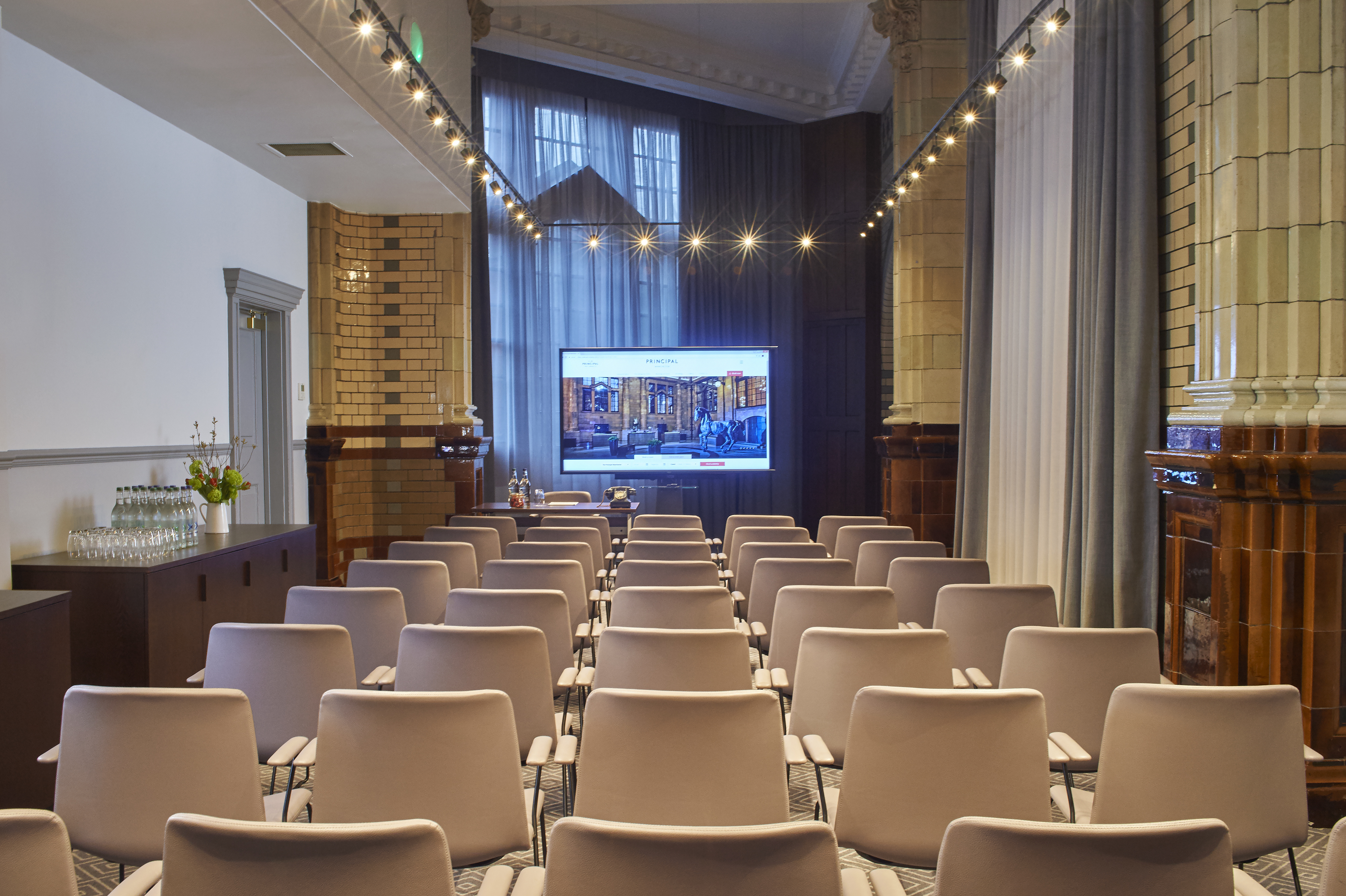 The Clock Tower Rooms & Business Centre - y33mi5iurce.jpg