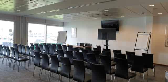 Double Executive Box
