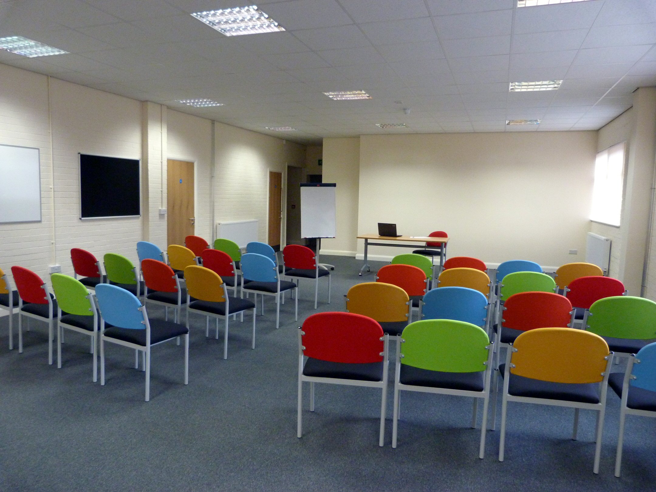 Training Room 1 - iwfjxurwxxh.jpg