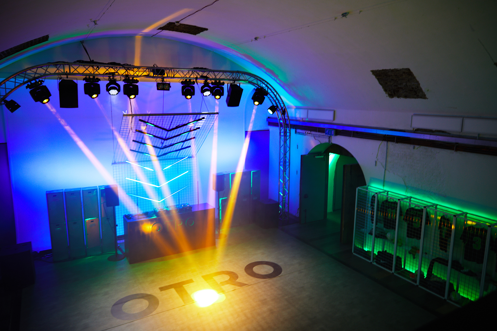 Whole Venue - fs1mr2q1rqr.jpg