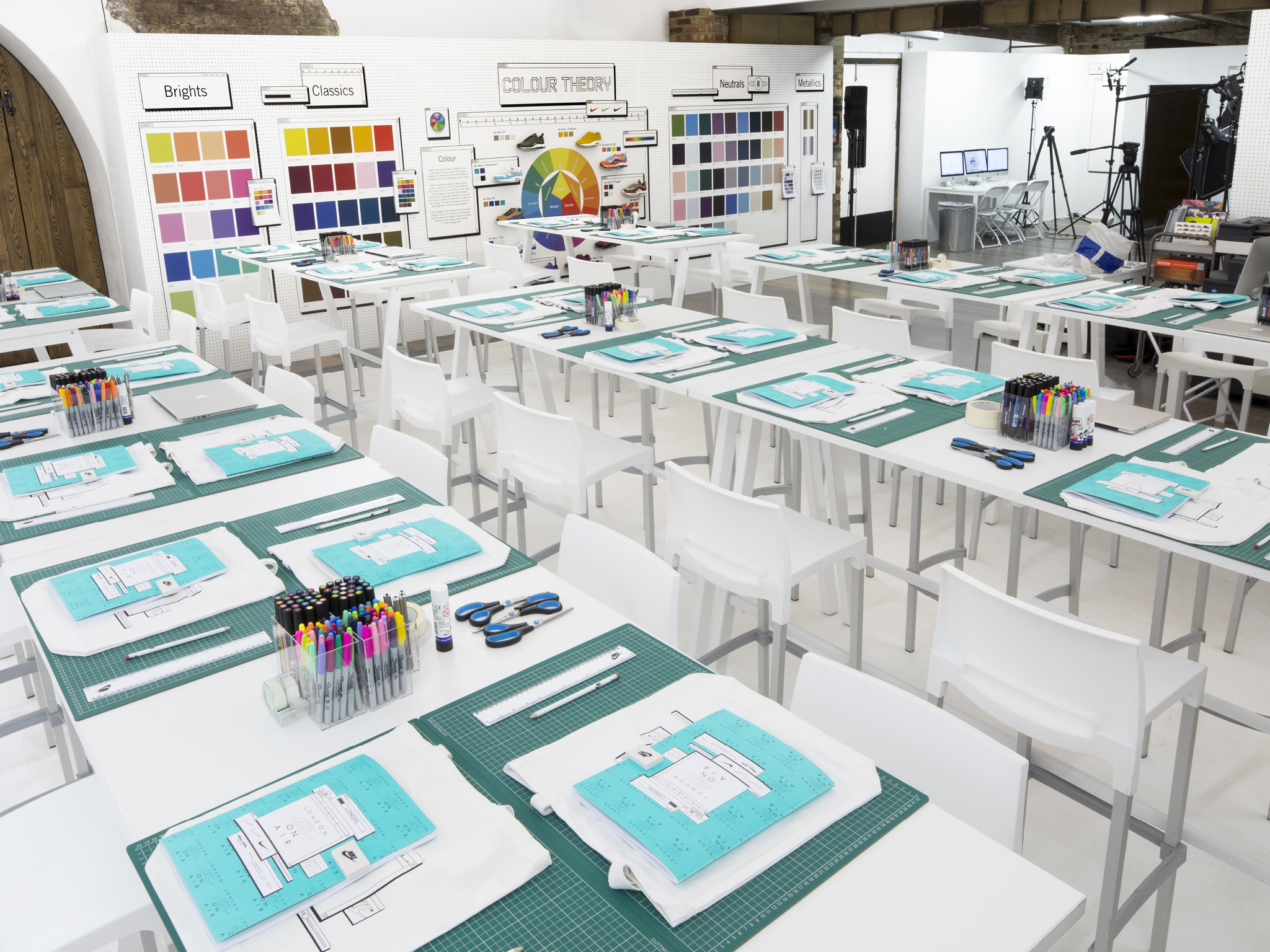 Whole Venue - kklummn5ik3.jpg