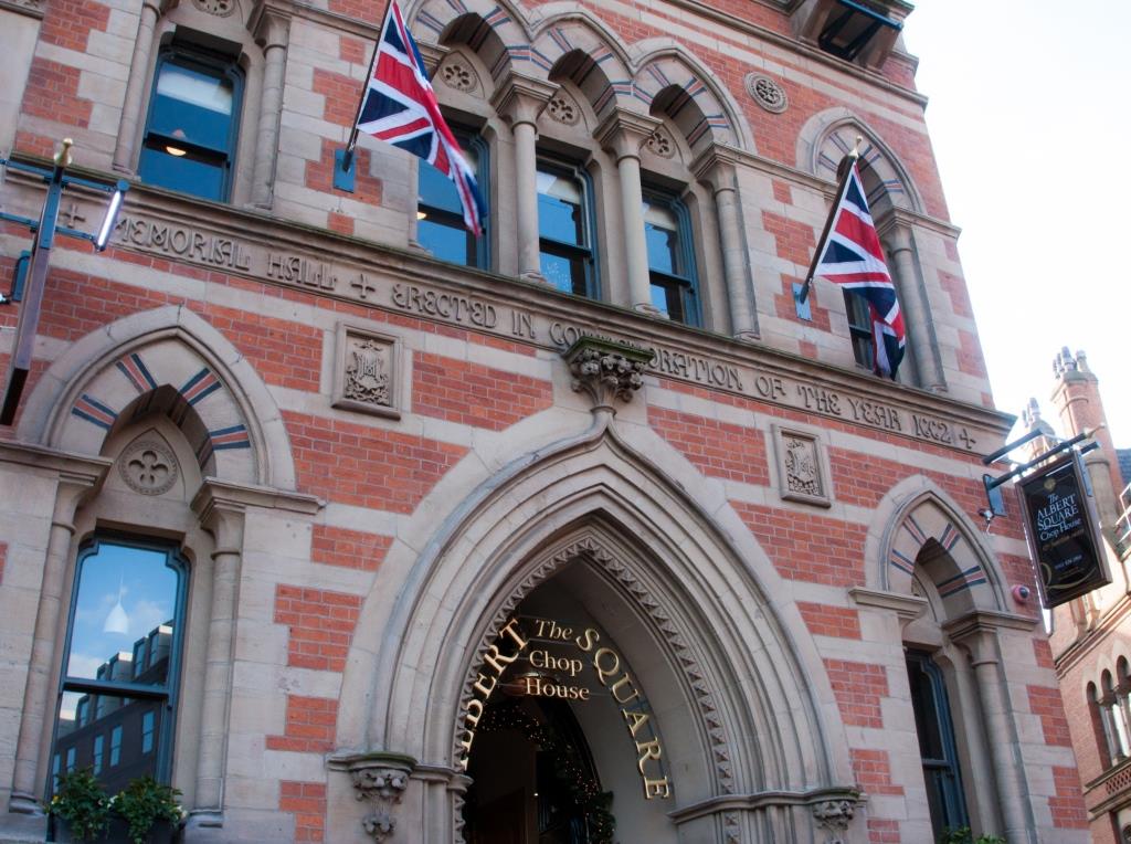 Thomas Worthington Room at Fountain House, historic venue for upscale events with British flags.