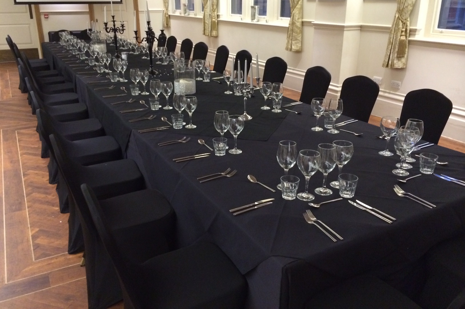 The Restaurant - kzsakuznoze.jpeg