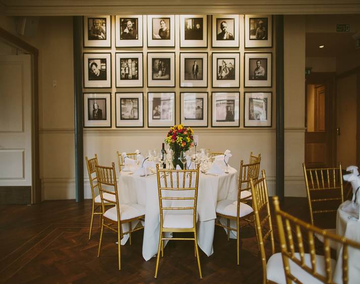 The Restaurant - yd5algc2dwf.jpg