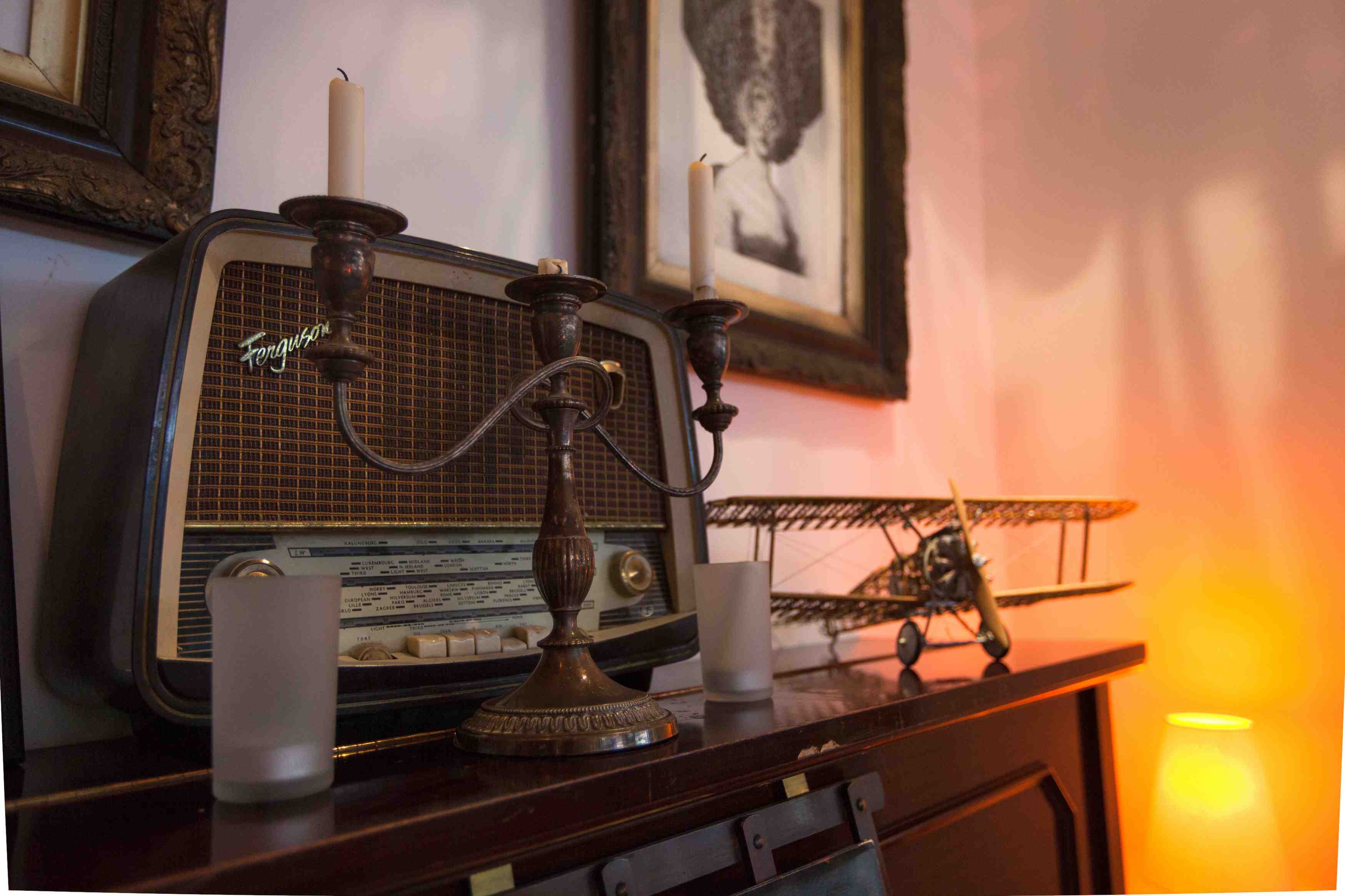 Kitchen and Lounge - l55bvez4v54.jpg