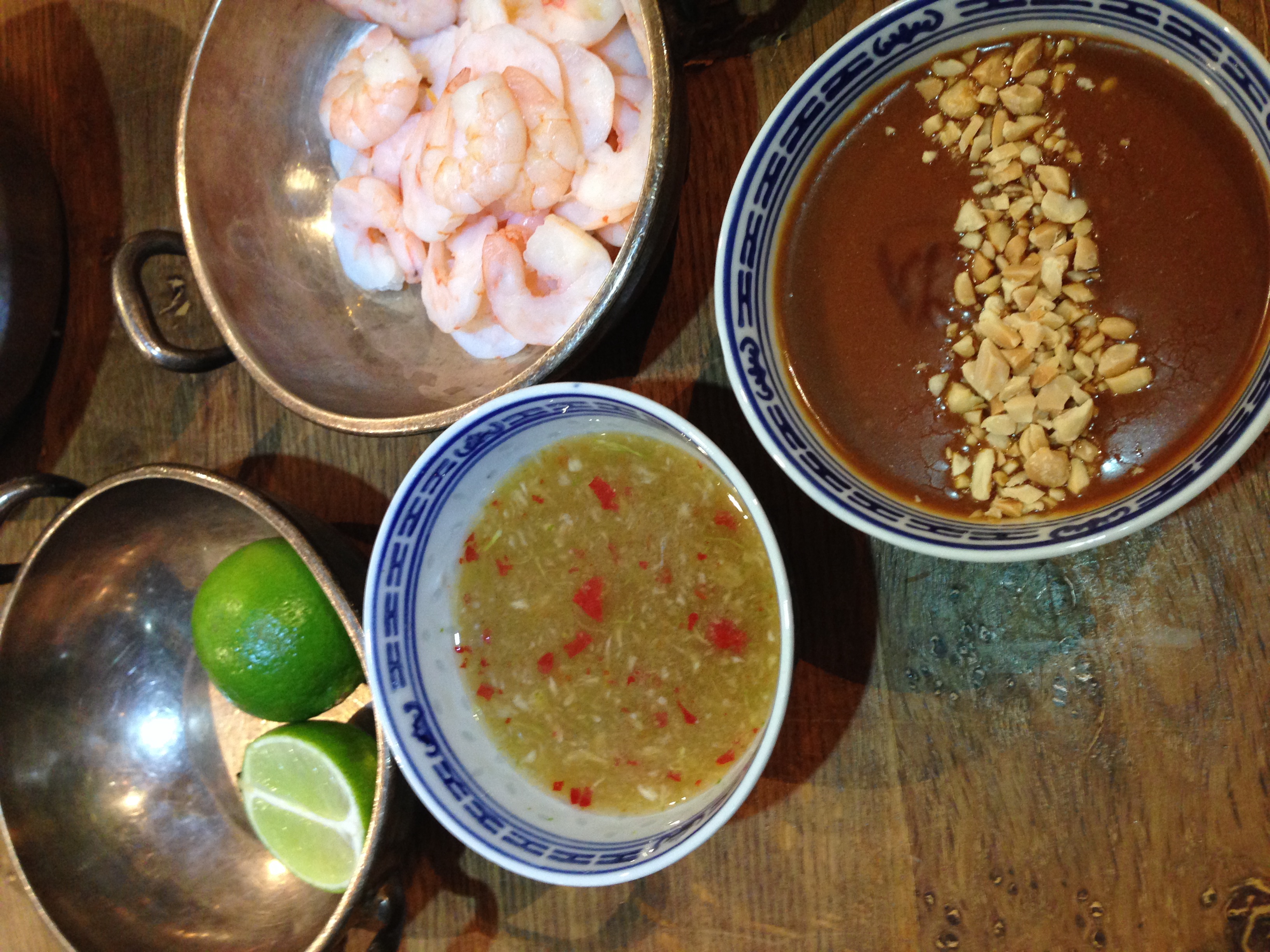 Kitchen and Lounge - tzqnas32aey.JPG