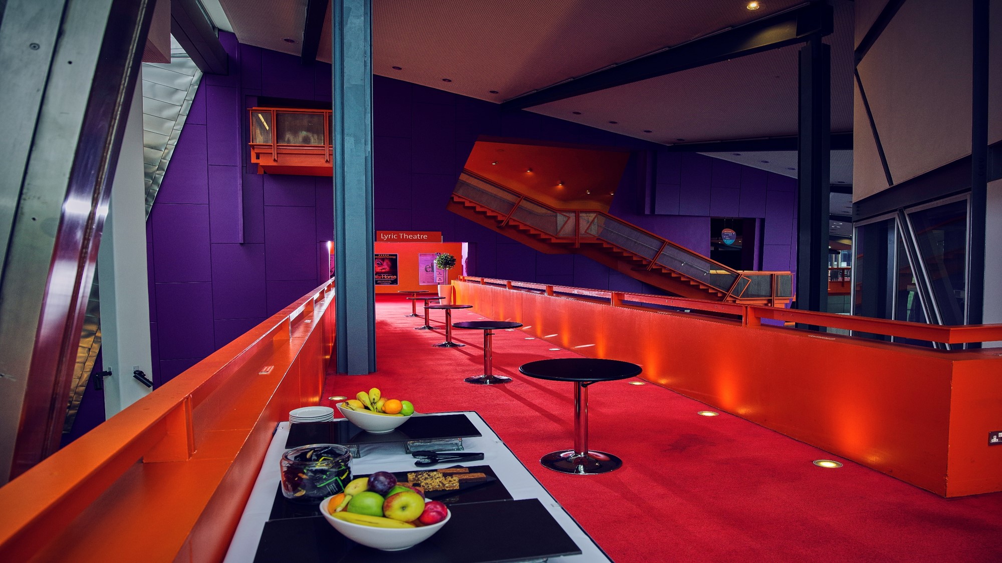 Hexagon Room  - 24w3iuxyk2o.jpg