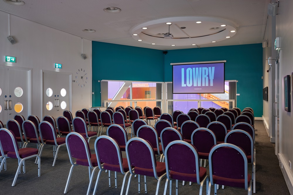 Hexagon Room  - 5rtqavon4kf.jpg