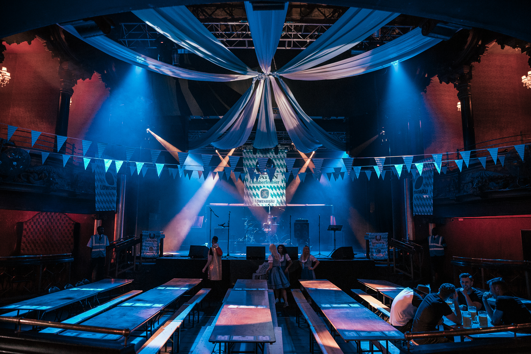 Whole Venue - bahl2gbzqva.jpg