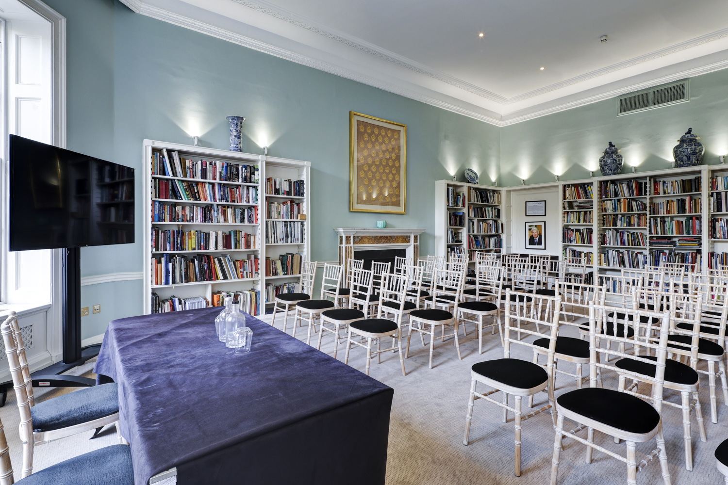 Library - pg4zw4td22a.jpg