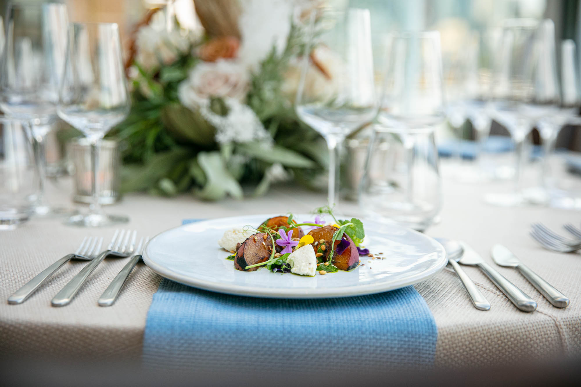 Whole Venue - ta0e2xuagwb.jpg