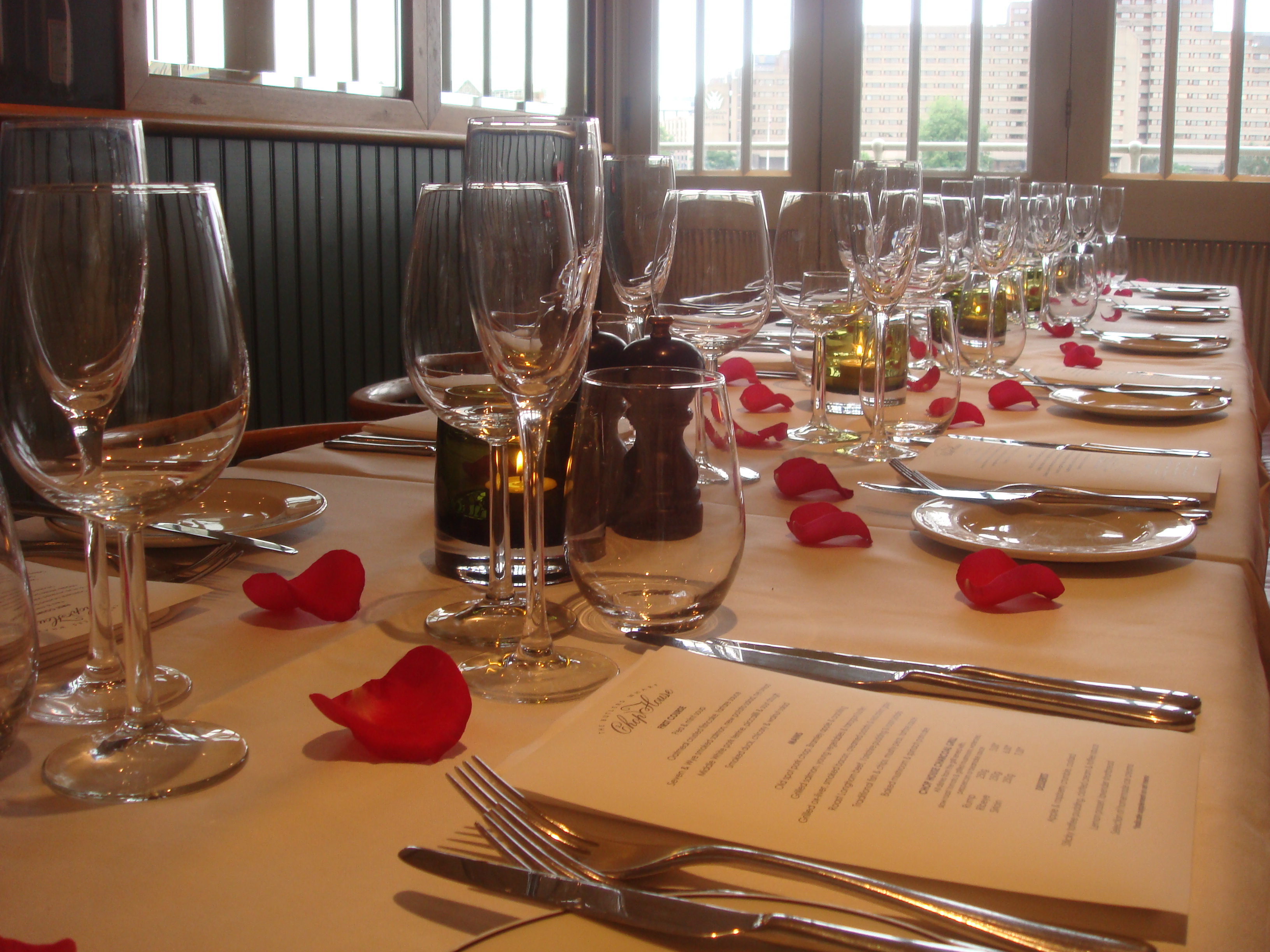 Elegant dining table at Captain's Table, Butlers Wharf for intimate events.