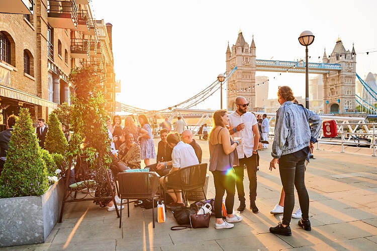 Whole Venue - pfbeuygytlv.jpg