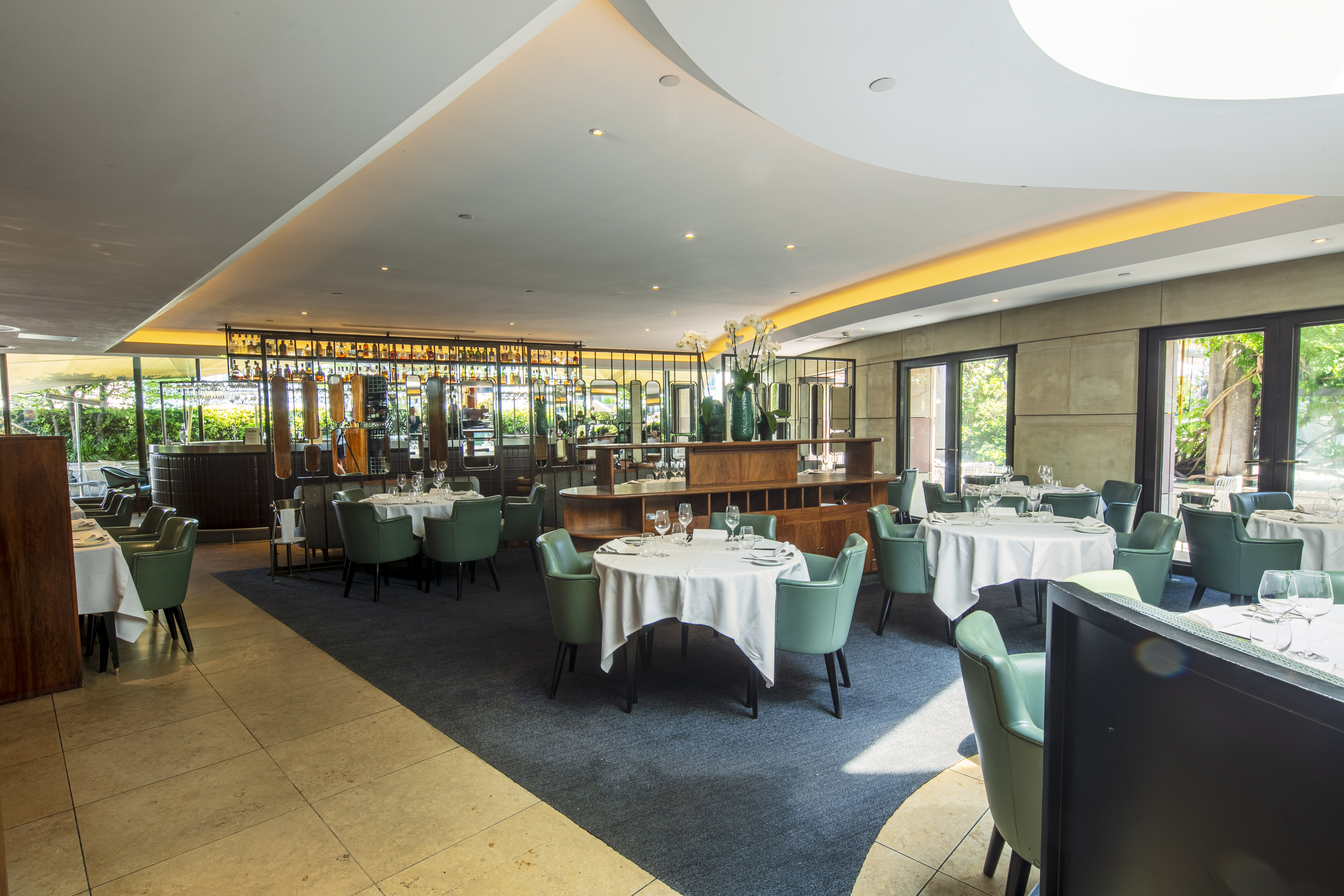 Sophisticated dining venue at Coq d'Argent, ideal for upscale events and corporate dinners.