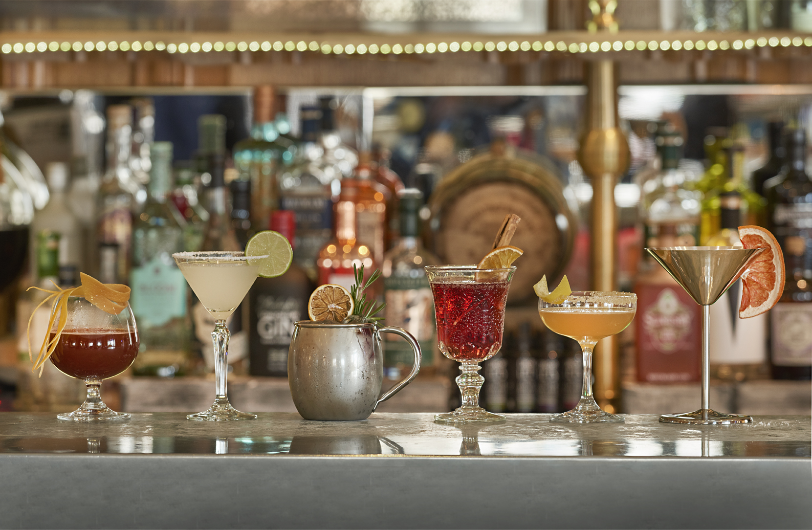 Vibrant cocktails at Gillray's Bar, London Marriott for events and gatherings.