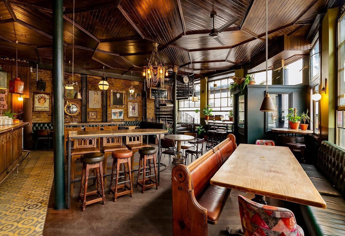The Speakeasy, Hackney: Textured, multi-functional venue for networking events and conferences.
