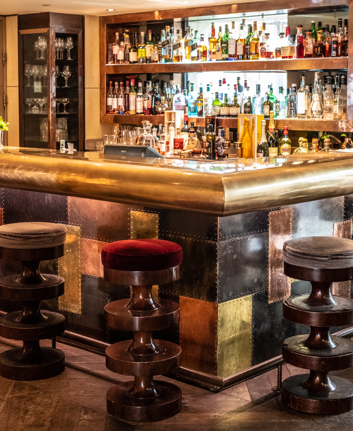 The Hari Bar - 2lmxhjdvs51.jpg