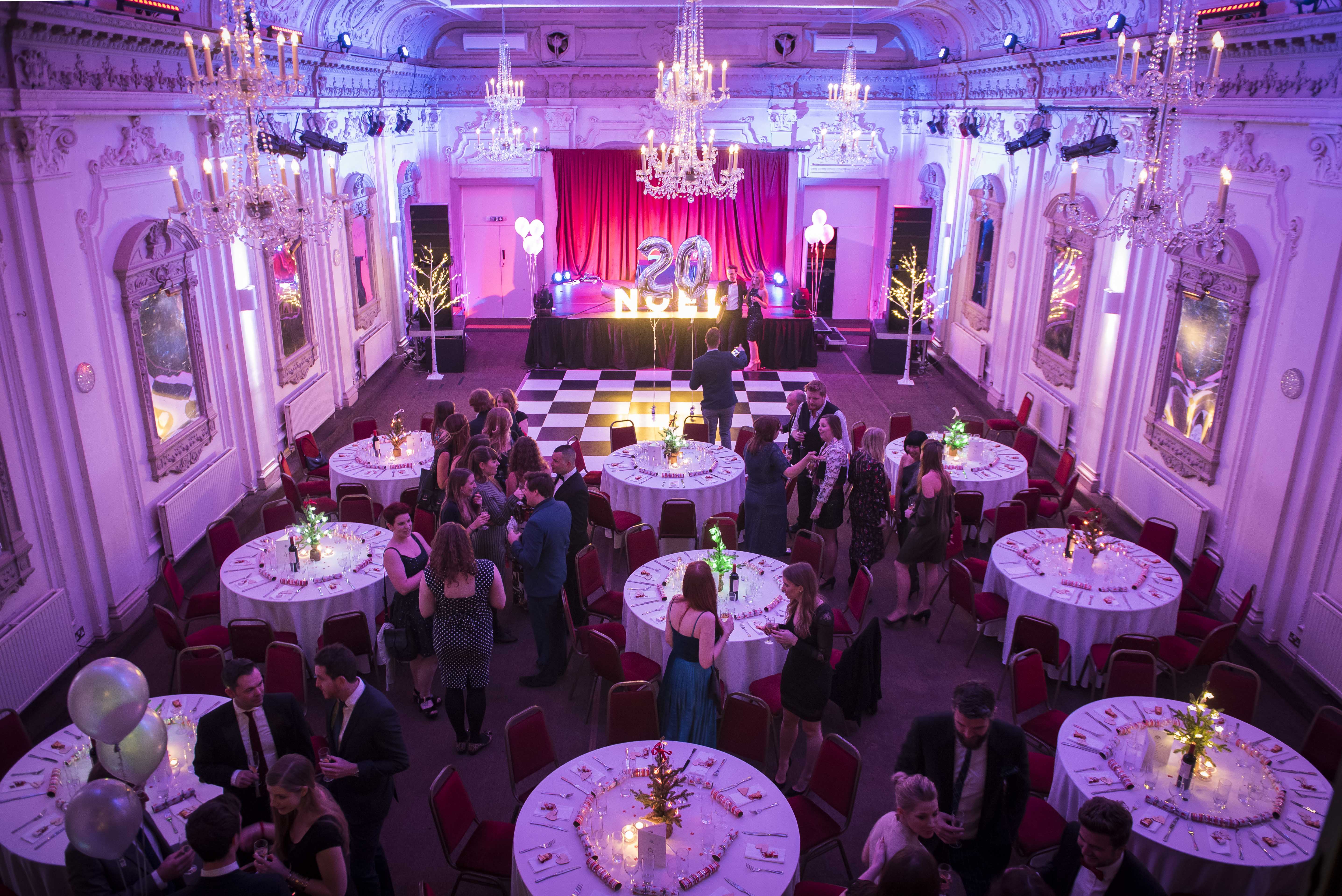 Elegant event space in Bush Hall with chandeliers, perfect for galas and celebrations.