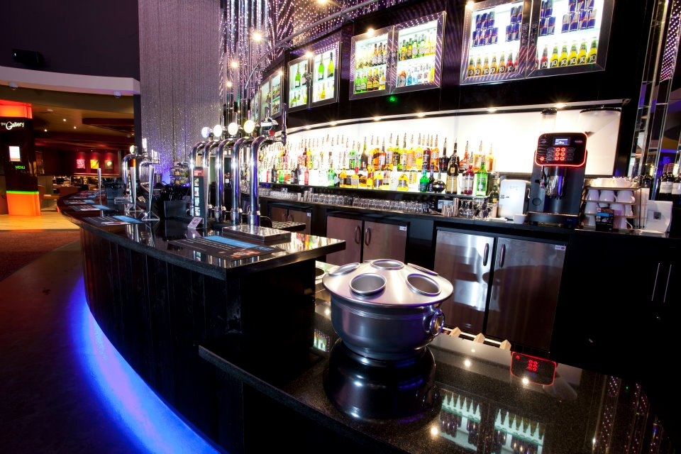 Sleek bar at Gallery Restaurant, Grosvenor Casino Didsbury for events and meetings.