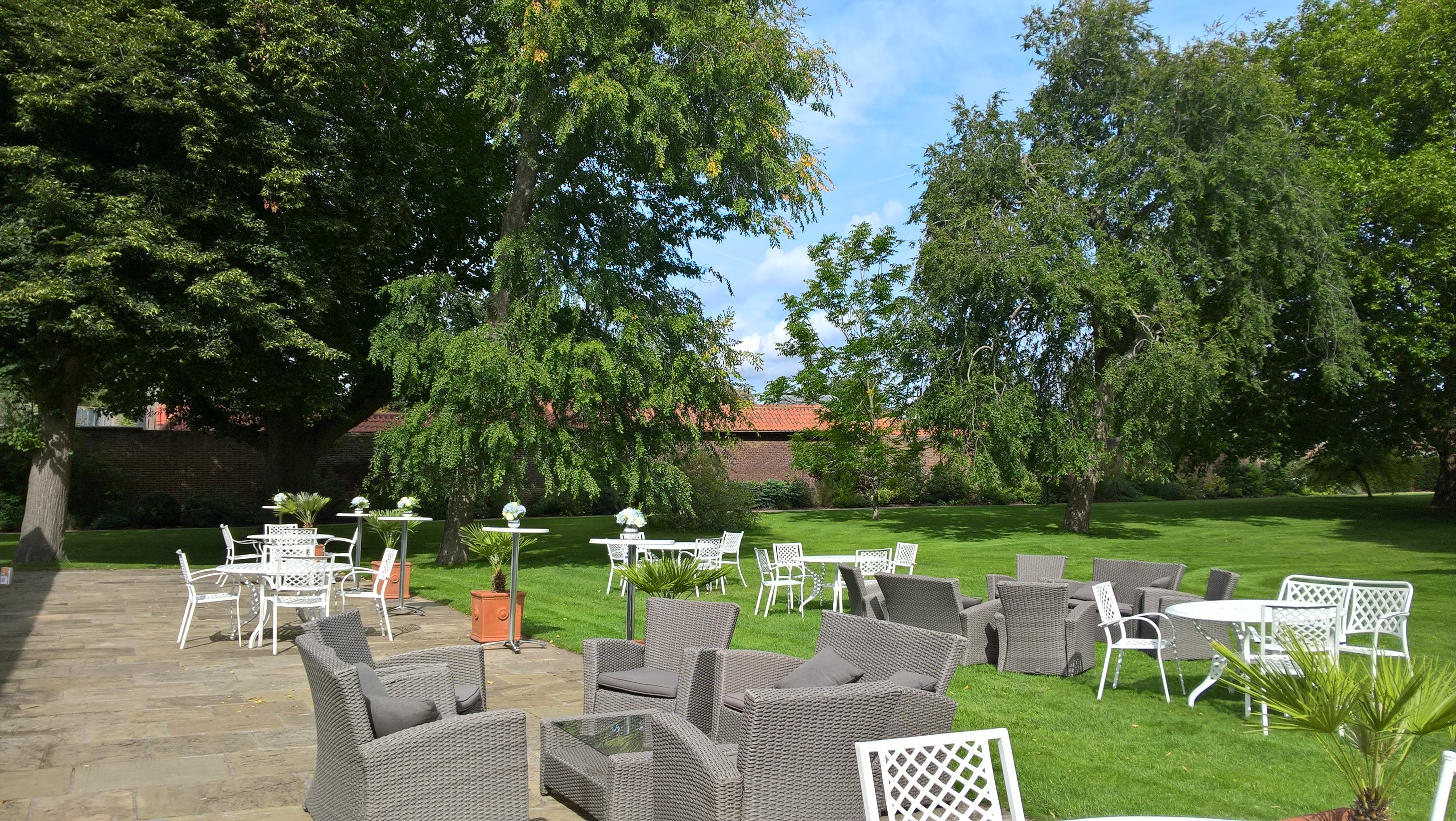 The Garden Room - 5xs4rwnvkzw.jpg