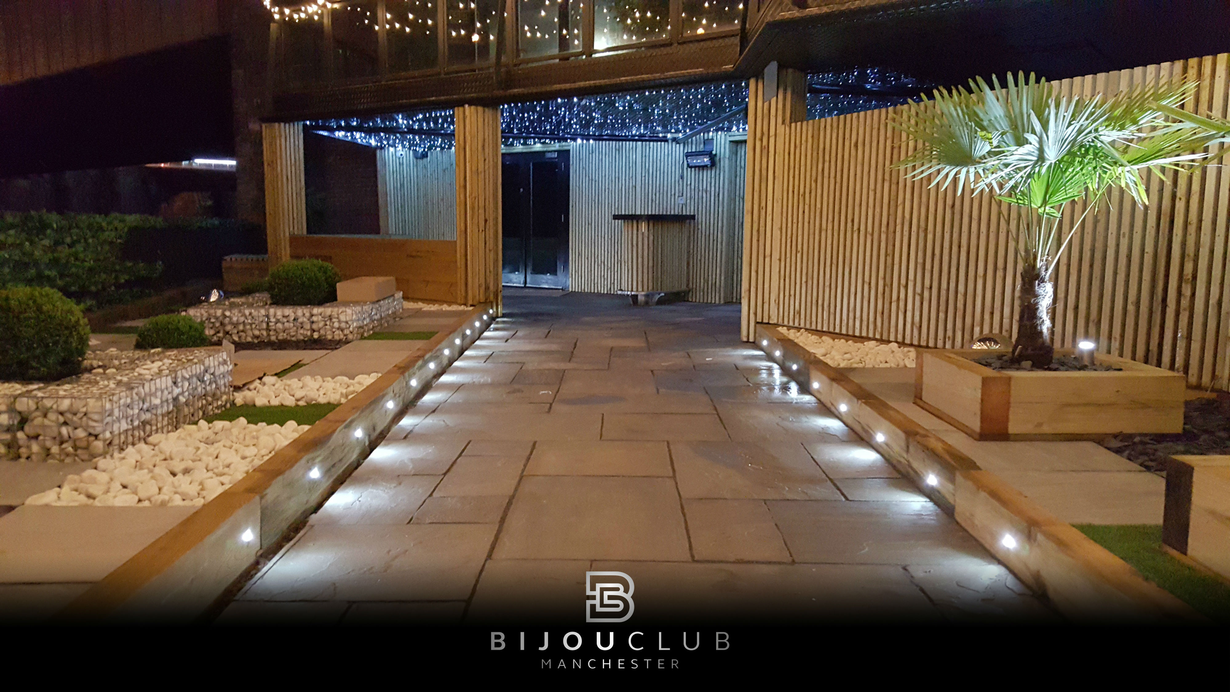 Outdoor Cocktail Bar at Bijou Club, stylish stone paving, perfect for events and receptions.