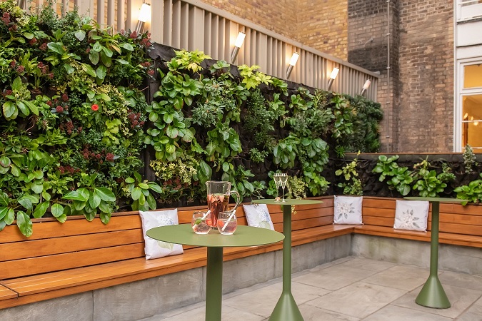 Orangery & Courtyard Garden - 0dmfbr4wald.jpg