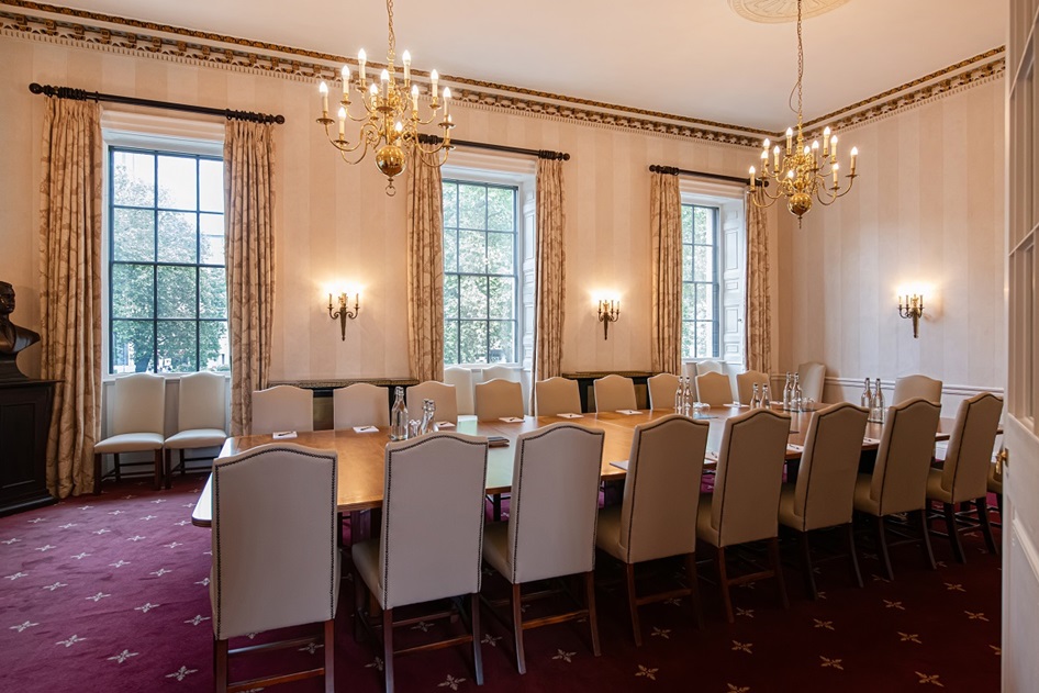 President's Suite - q5m4c2f33y3.jpg